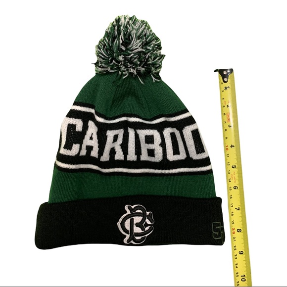 Vintage Caribou Beer Winter Toque Hat with Pom Pom - Picture 4 of 5